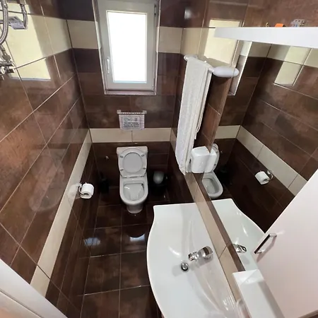 게스트하우스 Adriatik Përmet