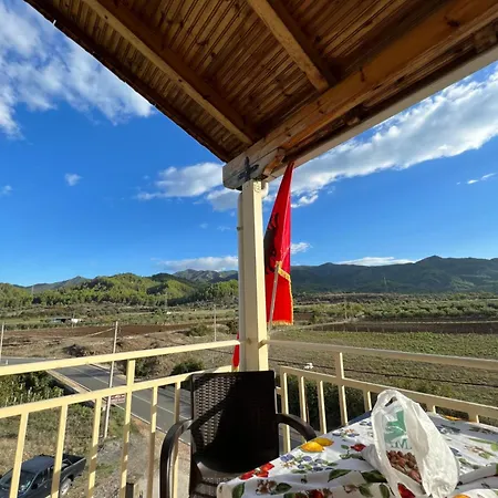 Adriatik Guest house Permet
