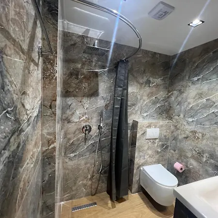 Adriatik 게스트하우스 Përmet