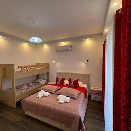 Adriatik בית הארחה 4*