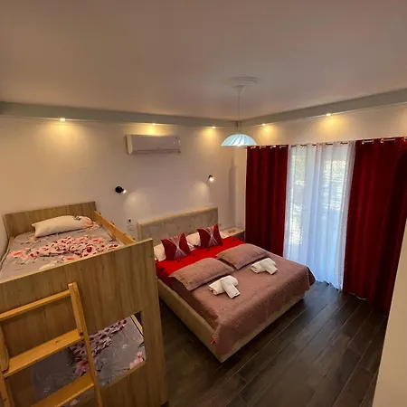 בית הארחה Adriatik Përmet