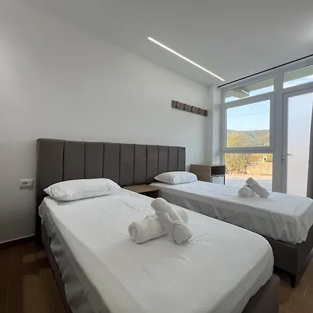 Adriatik בית הארחה 4*