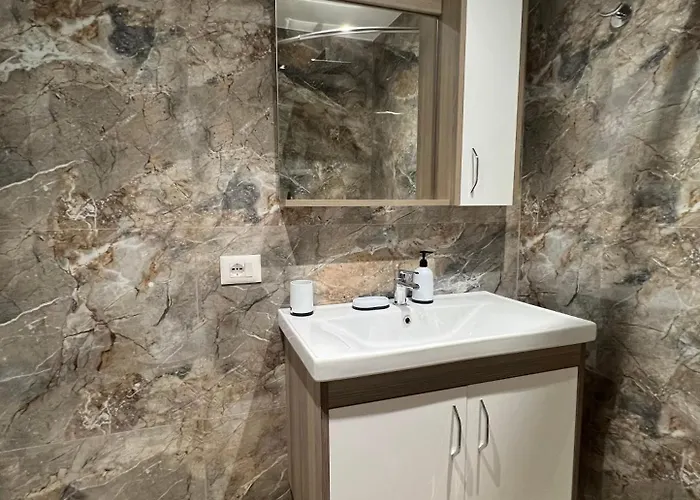 Adriatik Guest house 4*