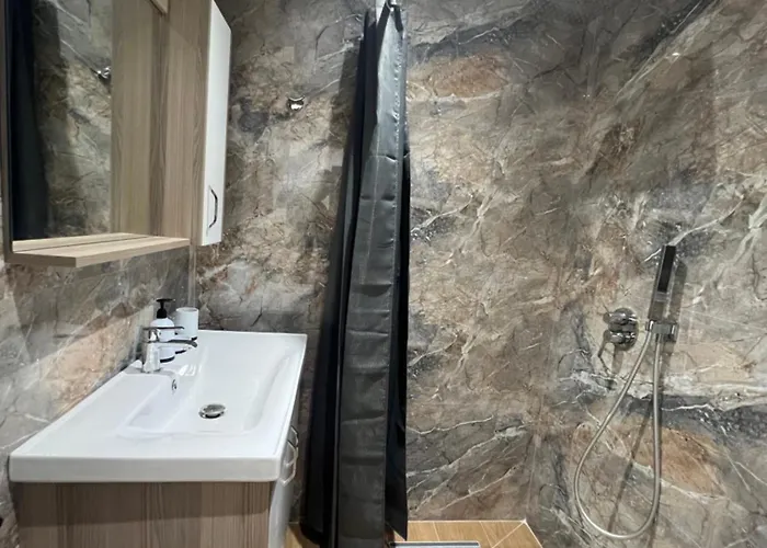 Guest house Adriatik 4*